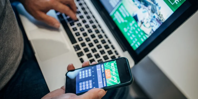 Kèo 3/4 là gì? Cách chơi hiệu quả và mẹo bắt kèo tại UW88 Cửa dưới sáng giá khi kèo giảm và hàng thủ chơi chắc chắn